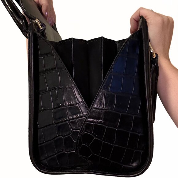 *EUC* Michael Kors Zoe Medium Crocodile-Embossed Leather Satchel - Picture 6 of 11